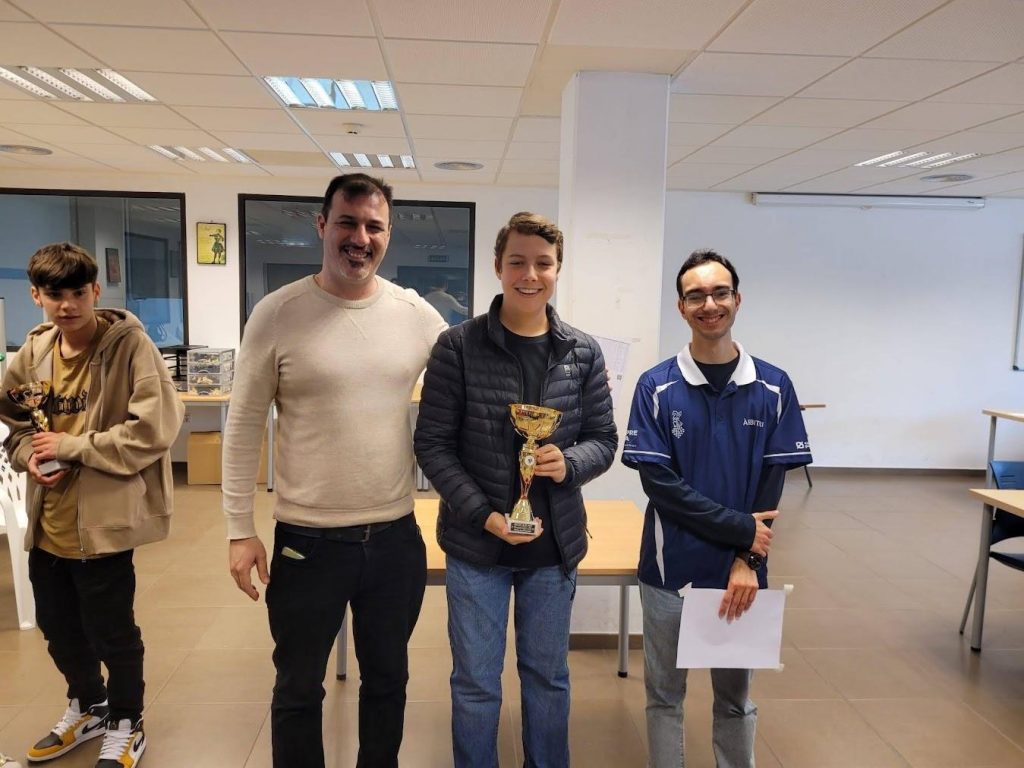 Miguel Sala ganador de la categoría Sub 16